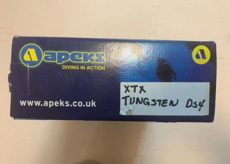 아펙스 텅스텐 DS4 미사용 판매합니다.